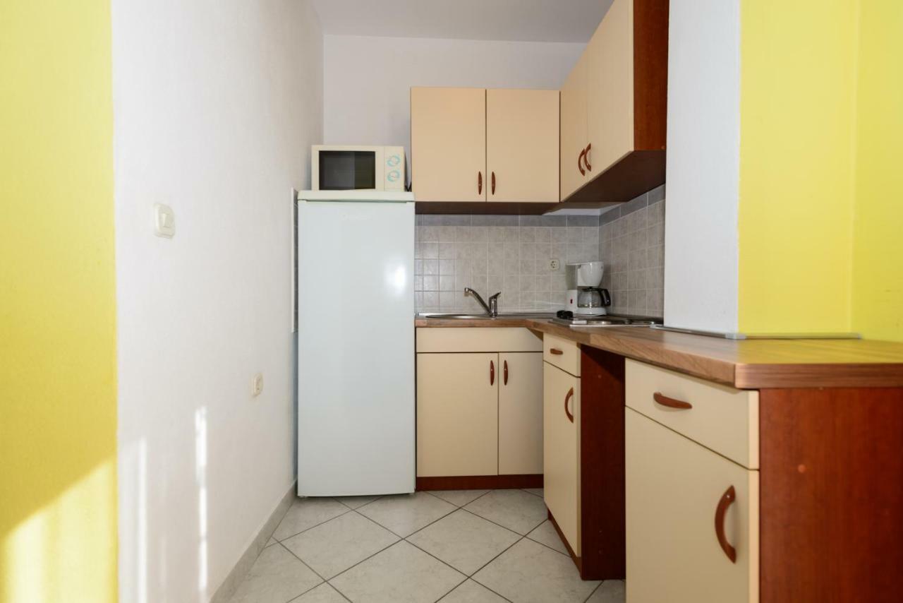 Apartments Maris Starigrad Paklenica Bagian luar foto